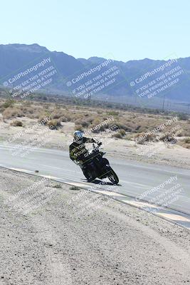 media/Dec-01-2025-Moto Forza (Mon) [[2daa91e15f]]/3-Beginner Group/Session 3 (Turn 16 Inside)/